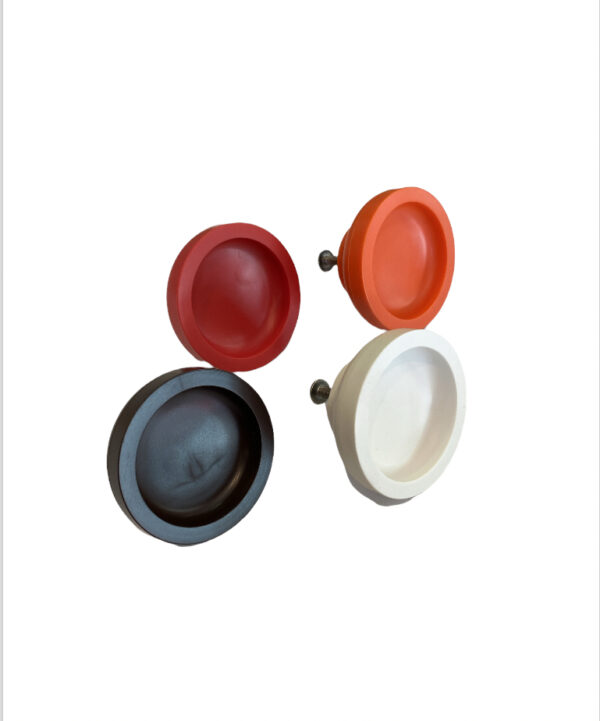 Bouton de meuble vintage en plastique blanc, brun foncé, orange et rouge. Ancien et jamais utilisé – Image 2