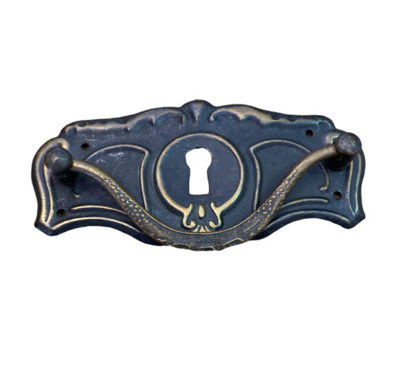 Poignée de meuble old style en laiton estampé patiné sombre