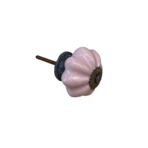 Bouton en faîence rose pale