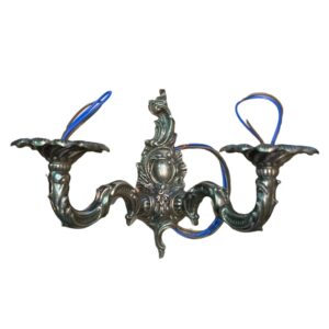 Applique en laiton nickelé patiné avec deux bougies / Wall lamp in patinated nickel-plated brass with two candles / Wandlamp in gepatineerd vernikkeld messing met twee kaarsen
