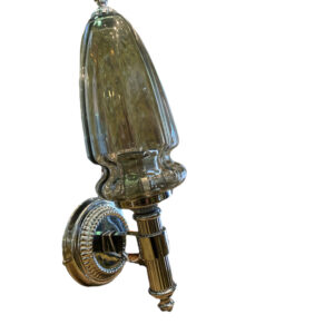 Applique en laiton nickelé avec globe transparent fumé de la marque Hillebrand ancien et jamais utilisée/Wall lamp in nickel-plated brass with smoked transparent globe from the brand Hillebrand old and never used/Wandlamp in vernikkeld messing met gerookte transparante bol van het merk Hillebrand oud en ongebruikt